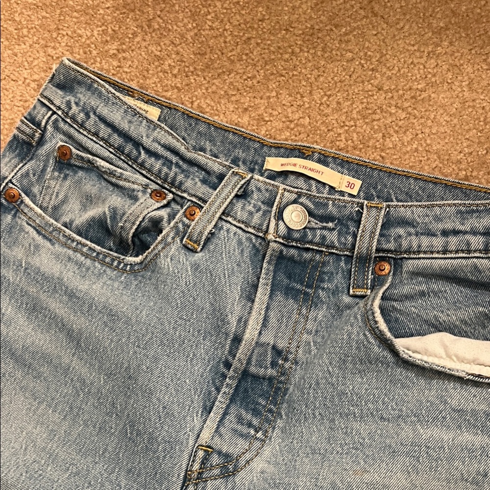 Levi's Classic Blue Jeans with Brown Patch